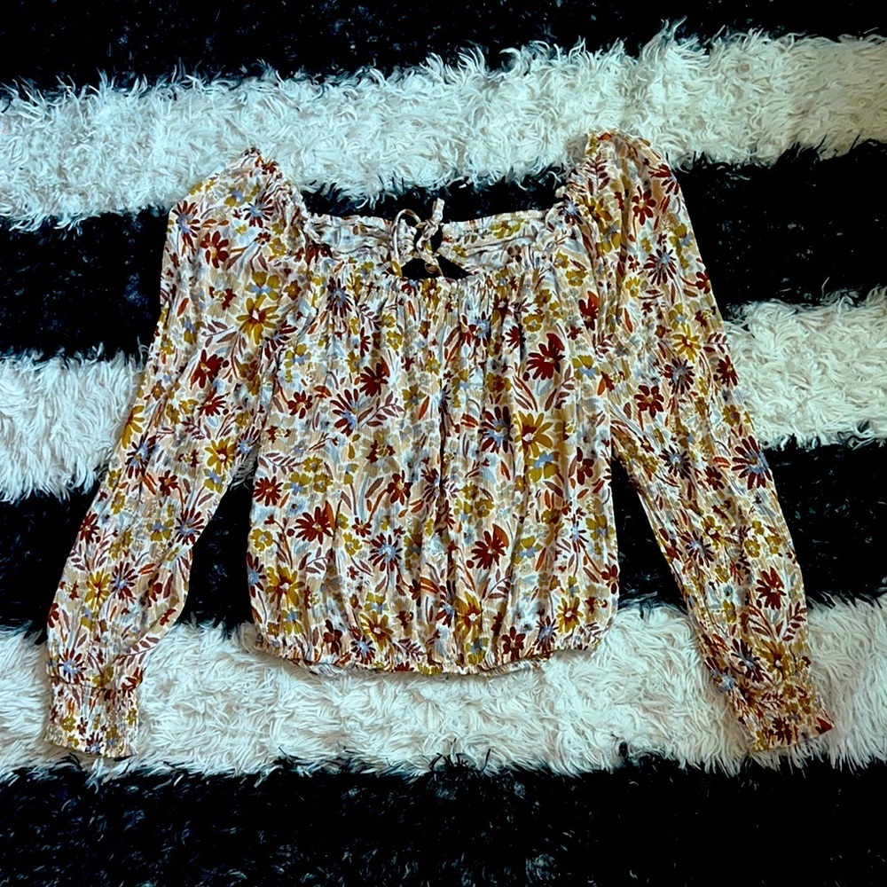 Daytrip Floral Cream and Brown Crinkle Blouse, Open Back, Large